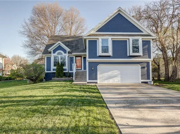 8204 W 149th Ter, Overland Park, KS 66223