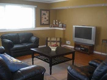 4th image of 3261 Camrose Dr