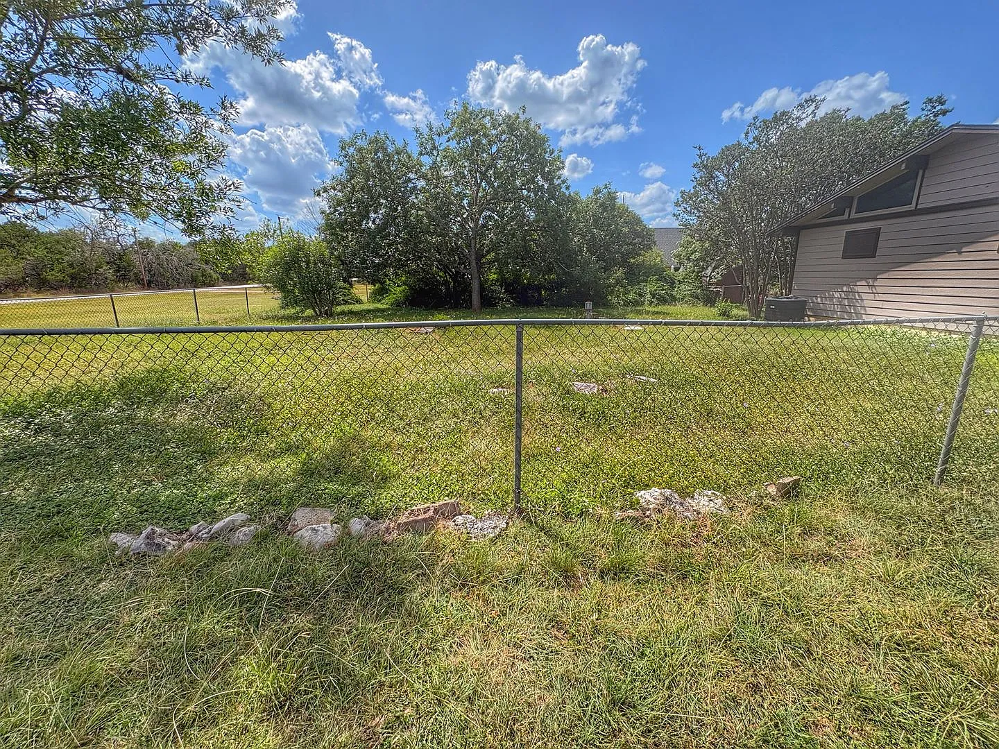 2/1 in Bandera River Ranch — Photo 4