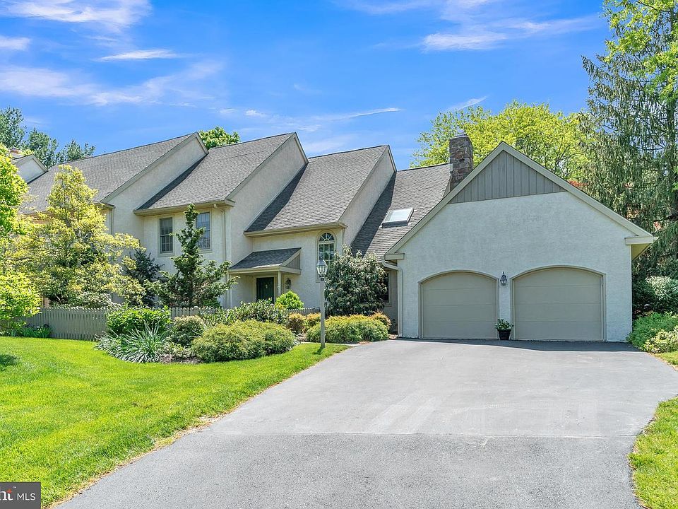 1st image of 422 Waynesbrooke Rd