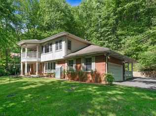 33 River Rd, Flanders, NJ 07836