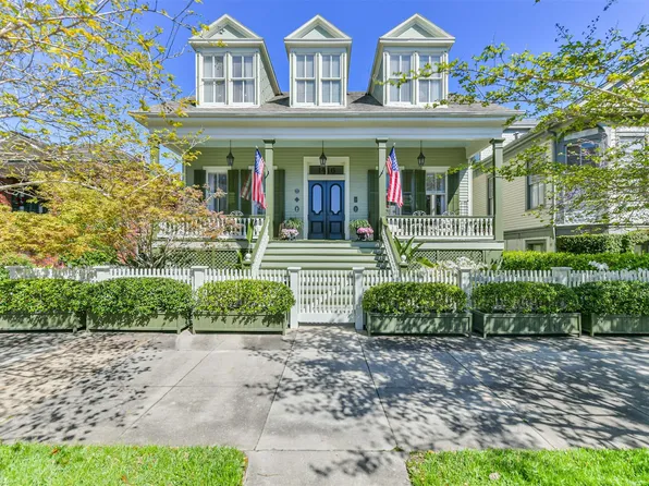 1416 Sealy St, Galveston, TX 77550