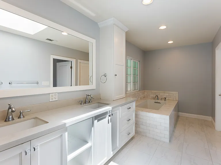 3269 Edith St — Photo 12