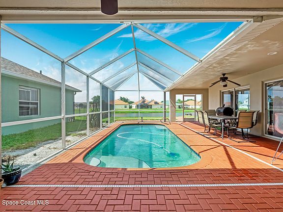 2nd image of 3452 Tipperary Dr