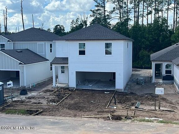 4th image of 14724 MACADAMIA Lane #114