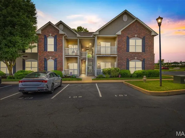 6401 Brookfield Court Dr APT 105, Saint Louis, MO 63129