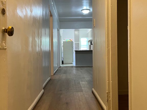 2nd image of 481-483 Guerrero St #483A