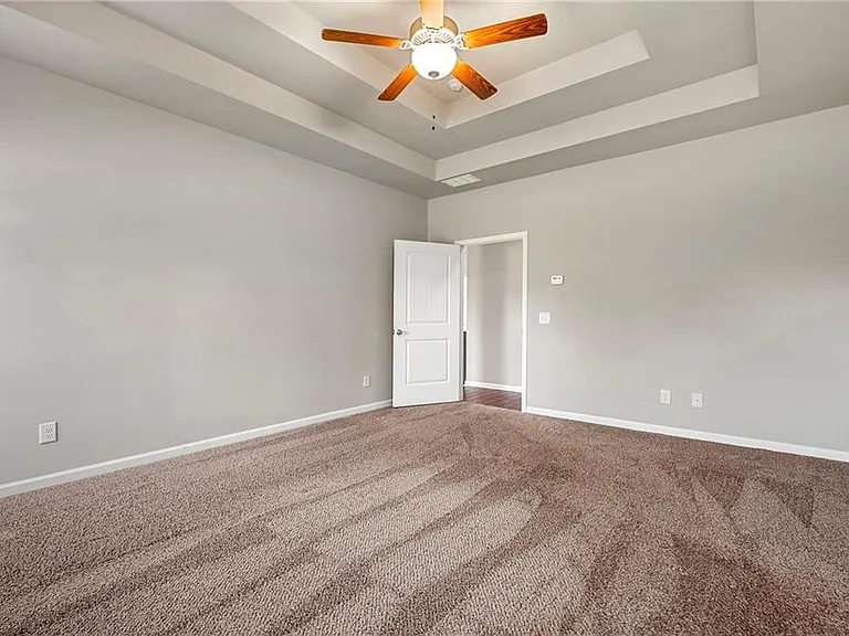 540 Brookside Ln — Photo 19