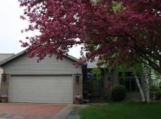 2625 Cobblestone Ct S, Fargo, ND 58103