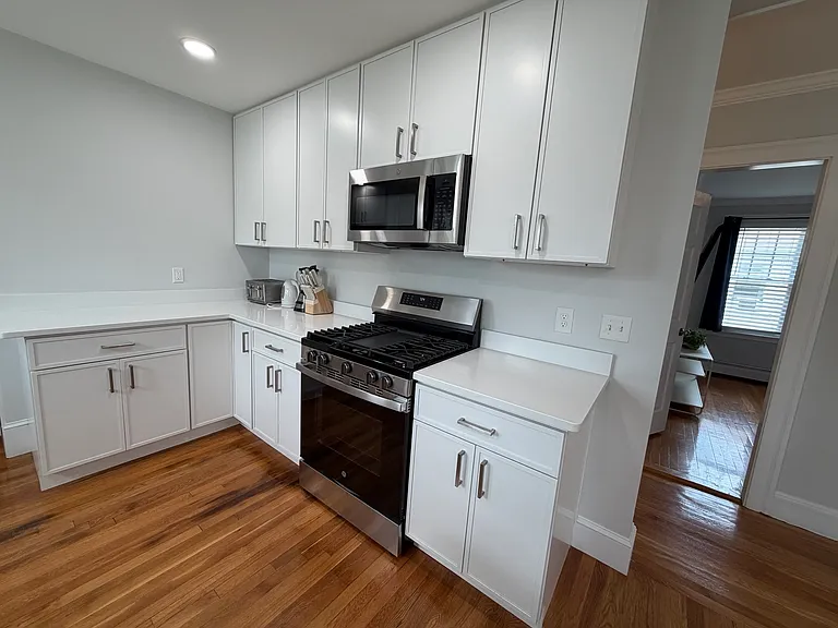 67 Saint James Cir #2 — Photo 3