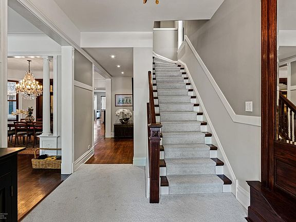 2nd image of 3734 N Lakewood Ave