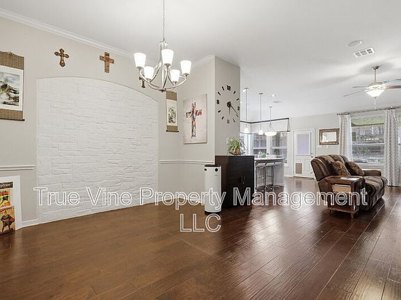 4th image of 4727 La Santa Rd