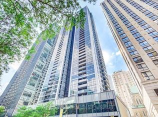 28 Ted Rogers Way #802, Toronto, ON M4Y 2J4