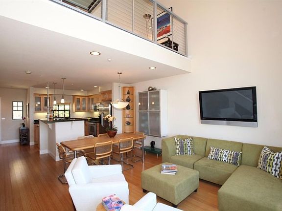 2nd image of 1765 E Bayshore Rd #19