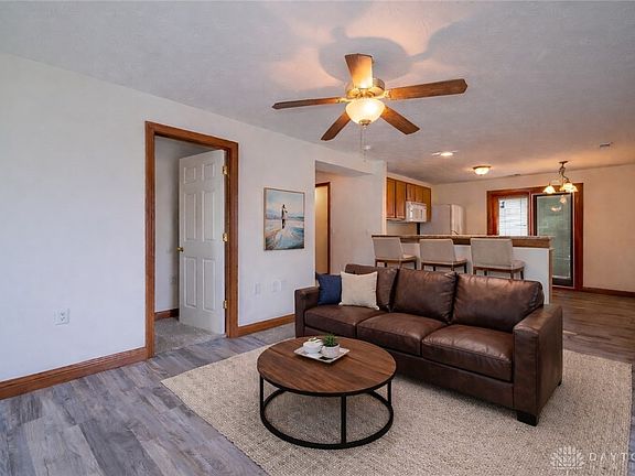 3rd image of 2601 Oakley Ave