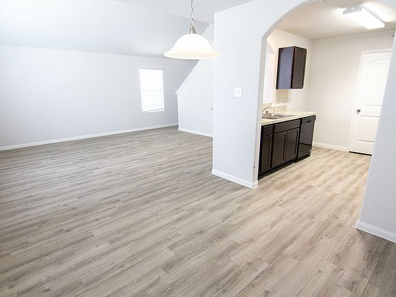 5th image of 24438 Amaldi Ct