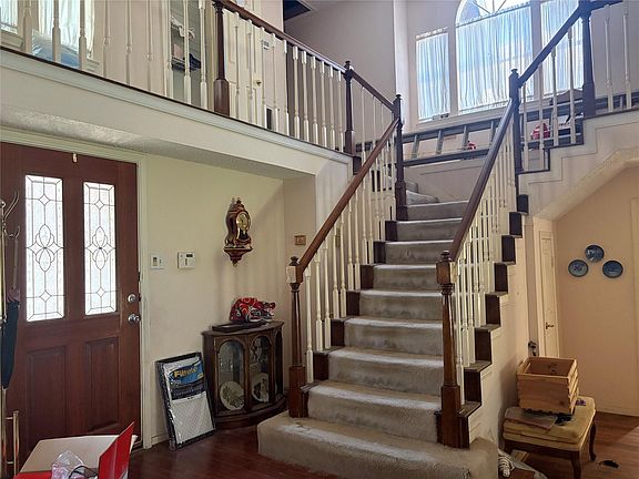 4th image of 1664 Beaconshire Rd