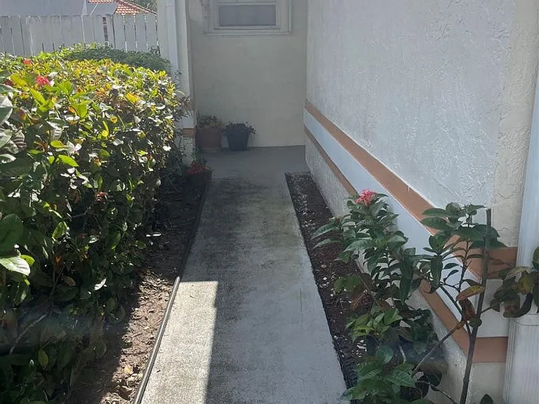 13412 NW 5th Pl #13412 — Photo 15