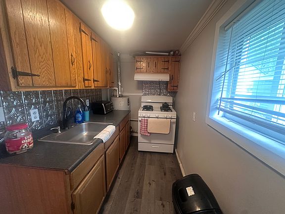 2nd image of 148 W Park Ave #2