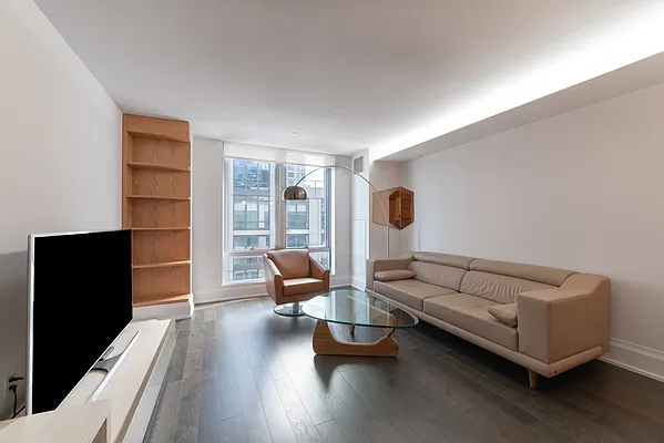 Rented by Oxford Property Group | media 19