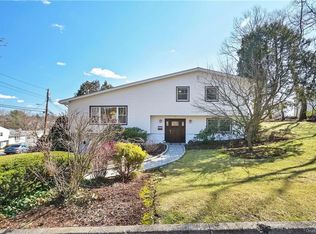 10 Pietro Dr, Yonkers, NY 10710