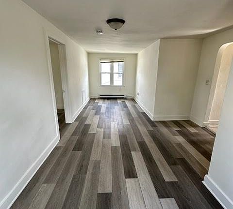 5th image of 352 S Schuyler Ave #2