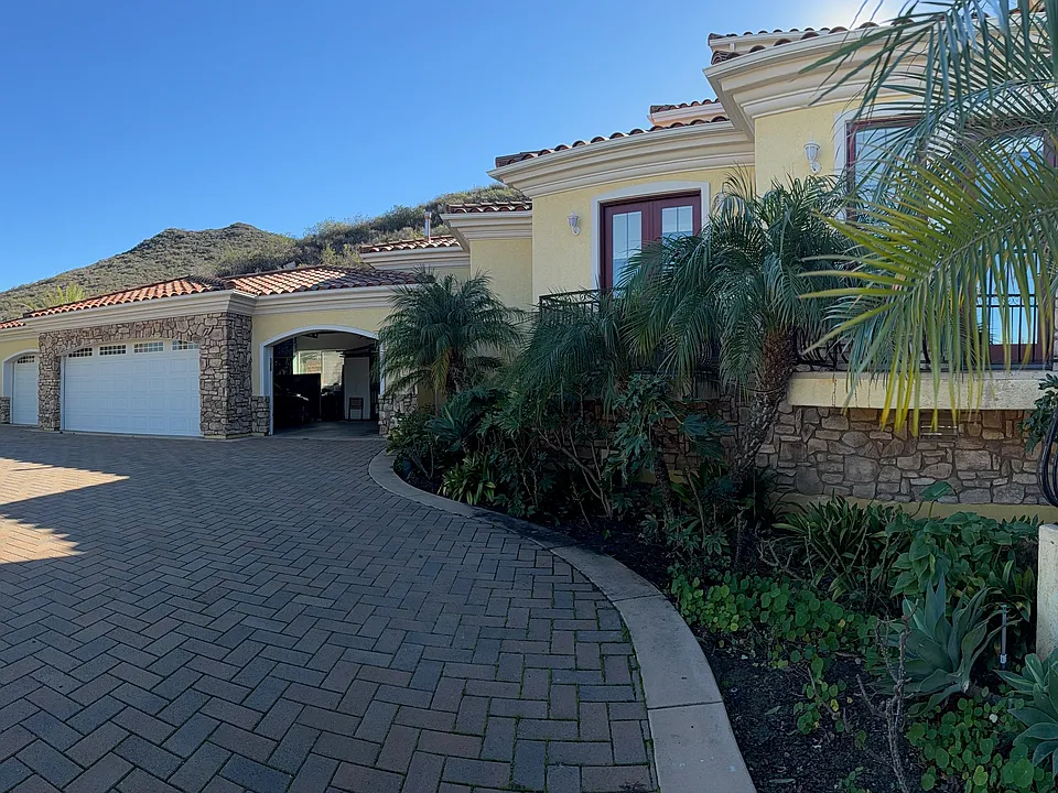 Orchard View Dr