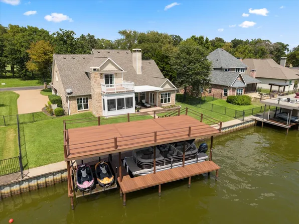 254 Saint Andrews Dr E, Mabank, TX 75156