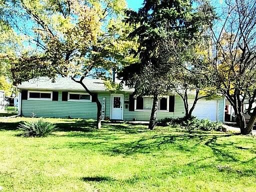 1st image of 1725 Jackson Ln