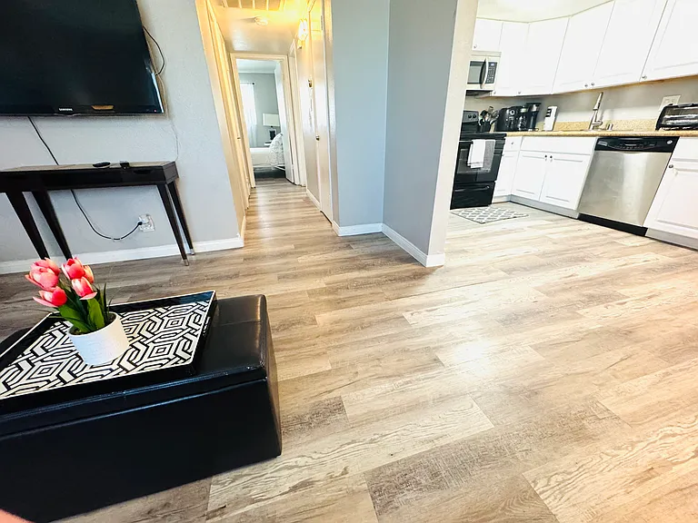 493 McKellar Cir #3 — Photo 5