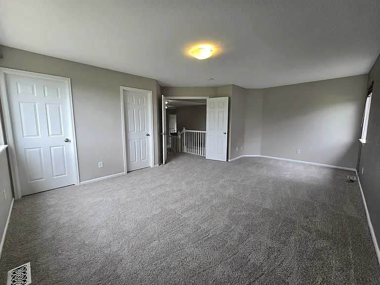 5058 Ashbrook Cir — Photo 15