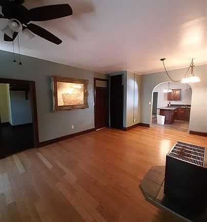 3rd image of 122 S Pikes Peak Ave #1