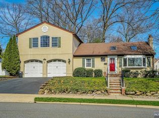 401 Hoover Ave, Township Of Washington, NJ 07676