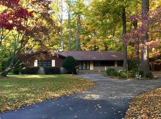 8655 Hilltop Dr, Mentor, OH 44060