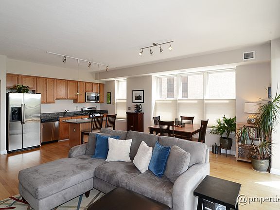 Kitchen/Living Room