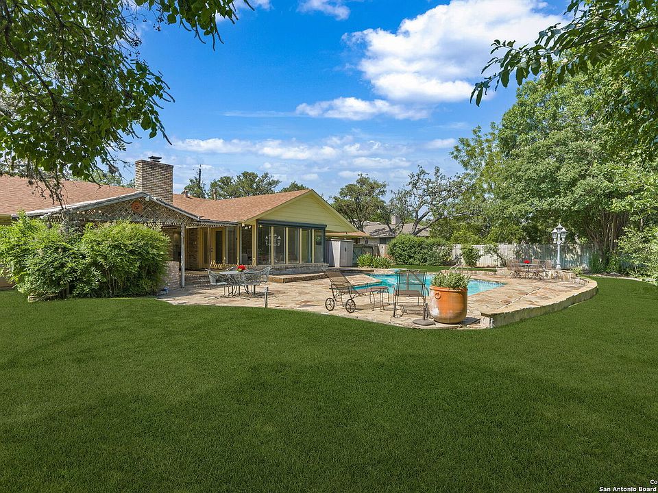 1st image of 430 Yosemite Drive
