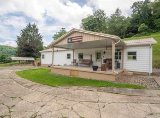 77 Gladstone Dr, Clarksburg, WV 26301