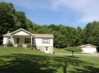 471 Black Hill Rd, Franklin, PA 16323