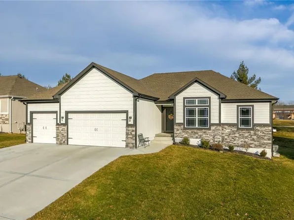 2209 Greenfield Ct, Kearney, MO 64060