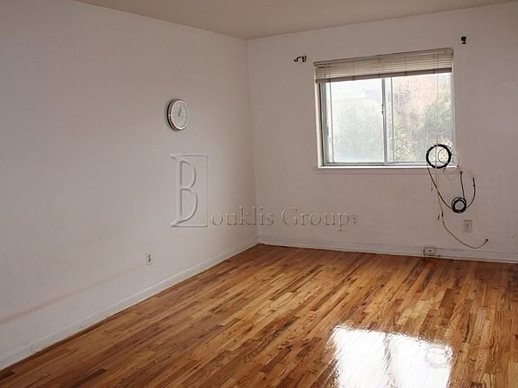2nd image of 2551 46th St #1