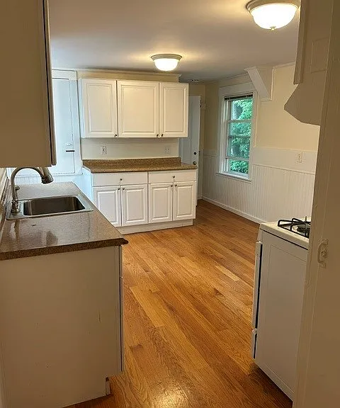 95 Crescent St #95 — Photo 4