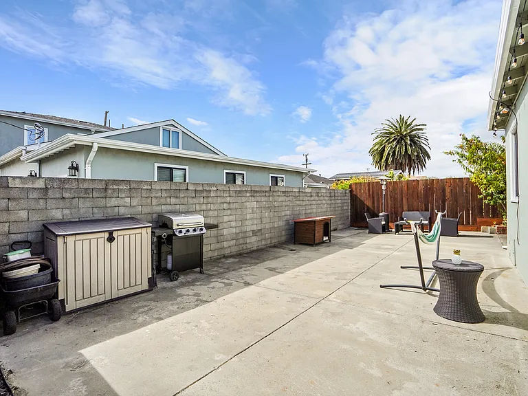 101 Manzanita Ave — Photo 17