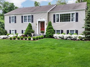 301 Kings Rd, Madison, NJ 07940