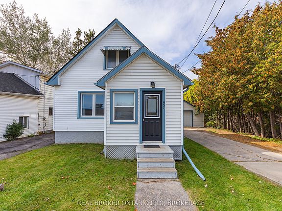 2nd image of 657 Collins Bay Rd
