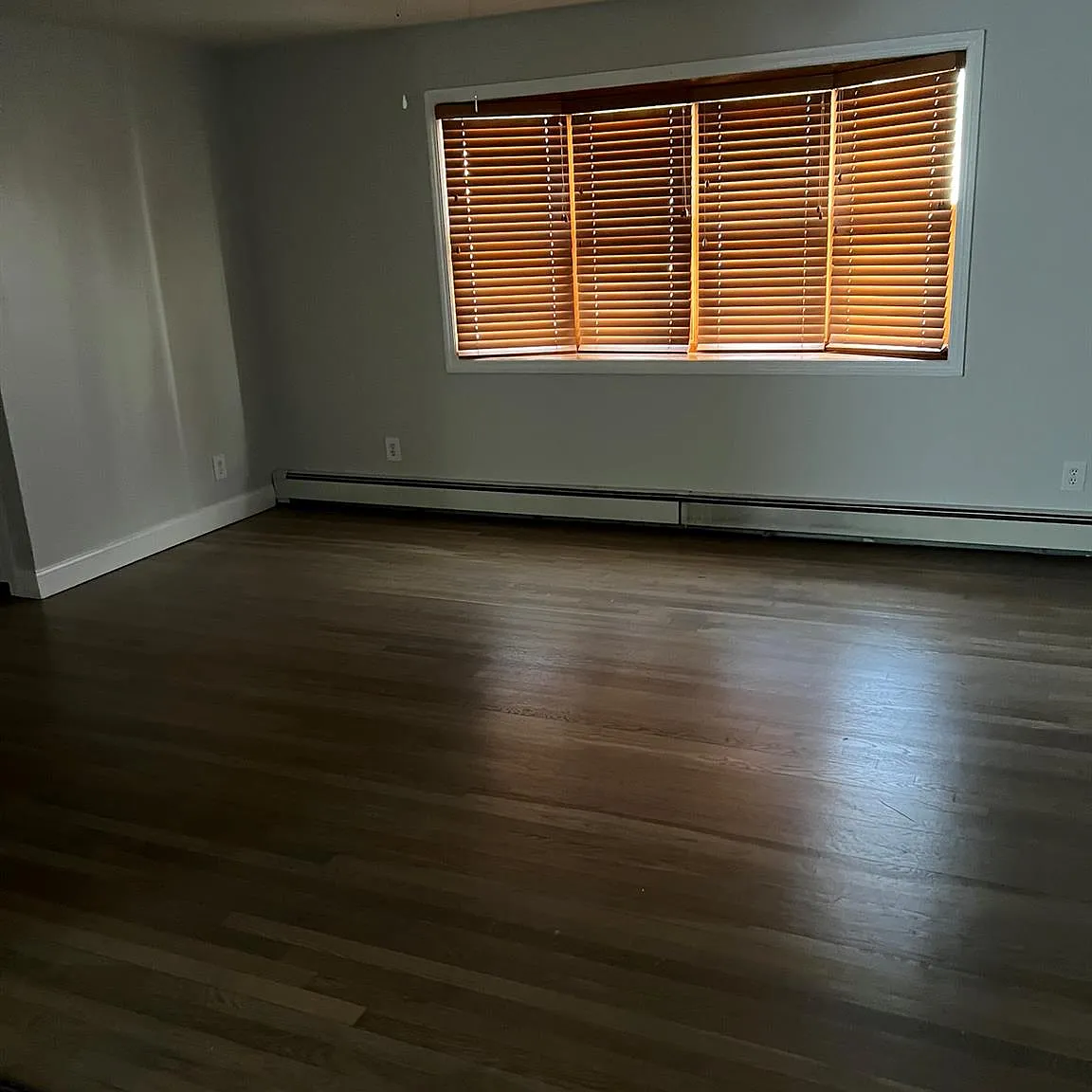 3 bed, 2.0 bath, 1454 sqft, $3,700 — Photo 2