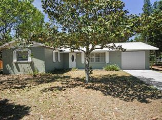 704 Hickory Ave, Fruitland Park, FL 34731