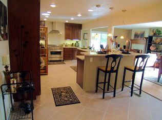 7212 Walnut Rd, Fair Oaks, CA 95628