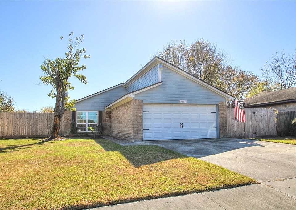 1st image of 3405 Old Oaks Dr