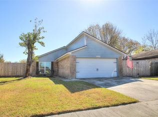 3405 Old Oaks Dr, Baytown, TX 77521