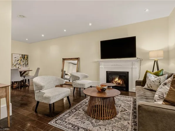 104 Barnesdale Ave N, Hamilton, ON L8L 6S5